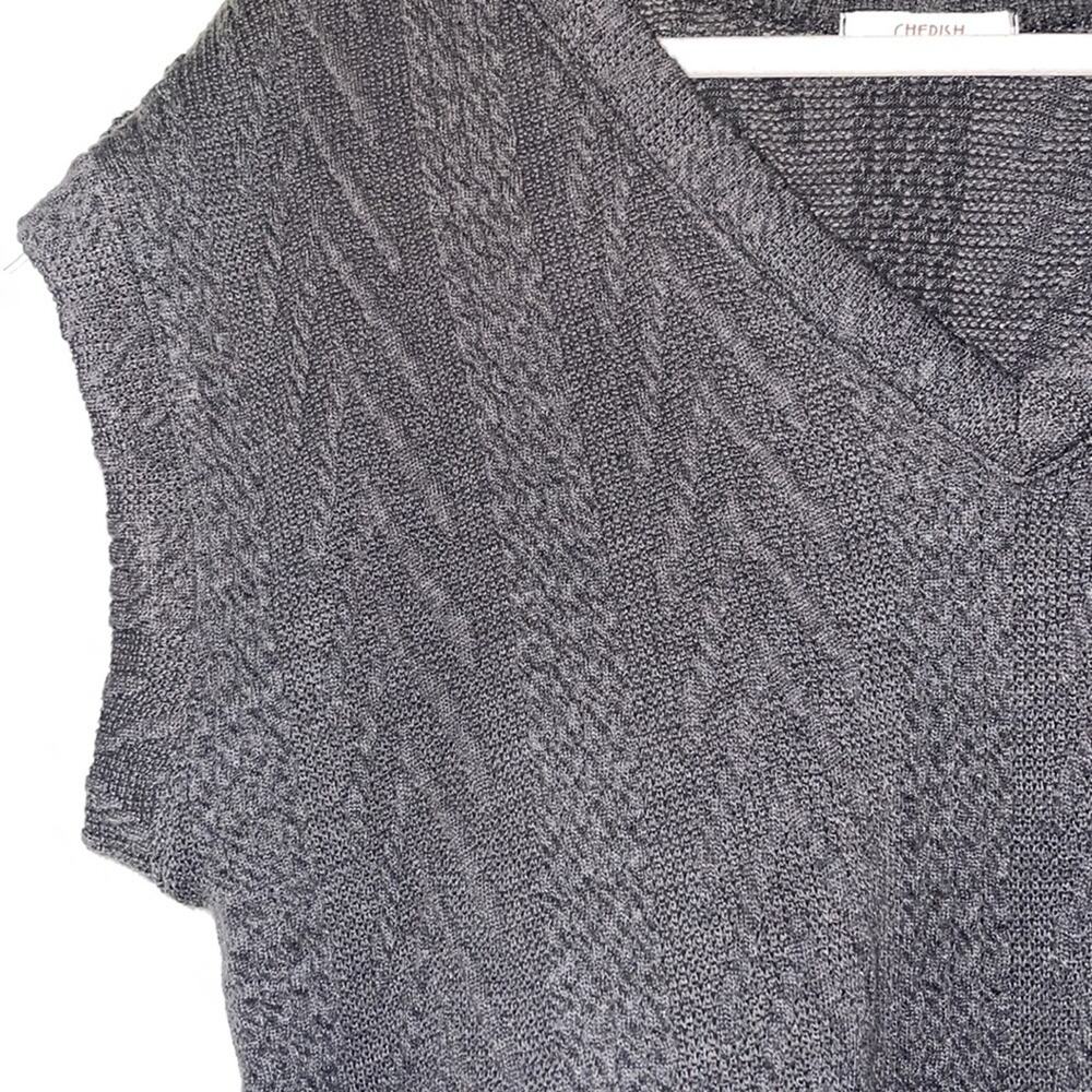 🔥🔥FIRE SALE🔥🔥 Crop thin cable top - Picture 2 of 12